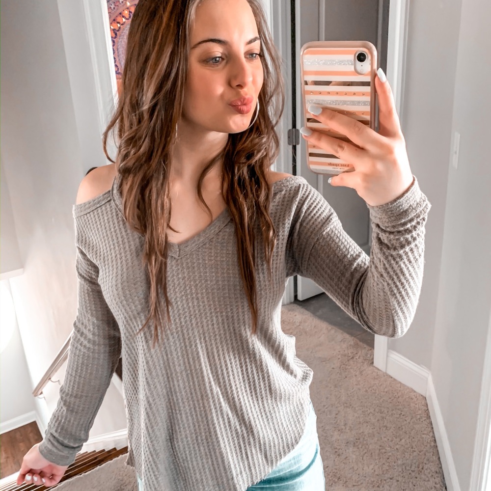 Cold shoulder top